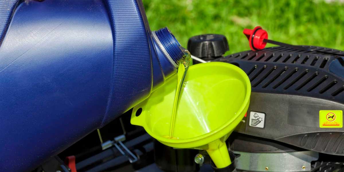 Can you Use 10W30 Oil For A Lawn Mower